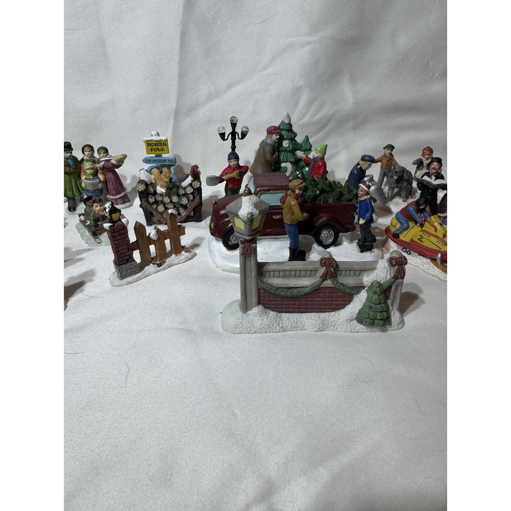 Large Vintage Christmas Village Accessories Lot 30 Pieces People Animals & More! - Picture 5 of 16
